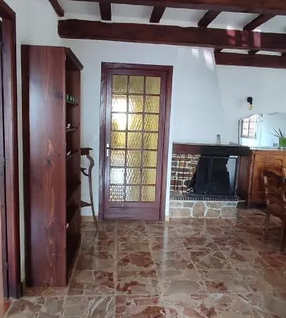 Sejourner A ,en Maison Familiale Ou En Studio ! Hotel 3*